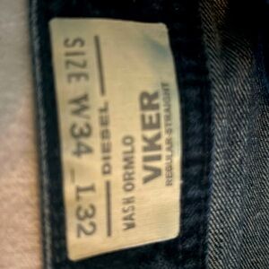 Like new Deisel Viker straight leg jeans